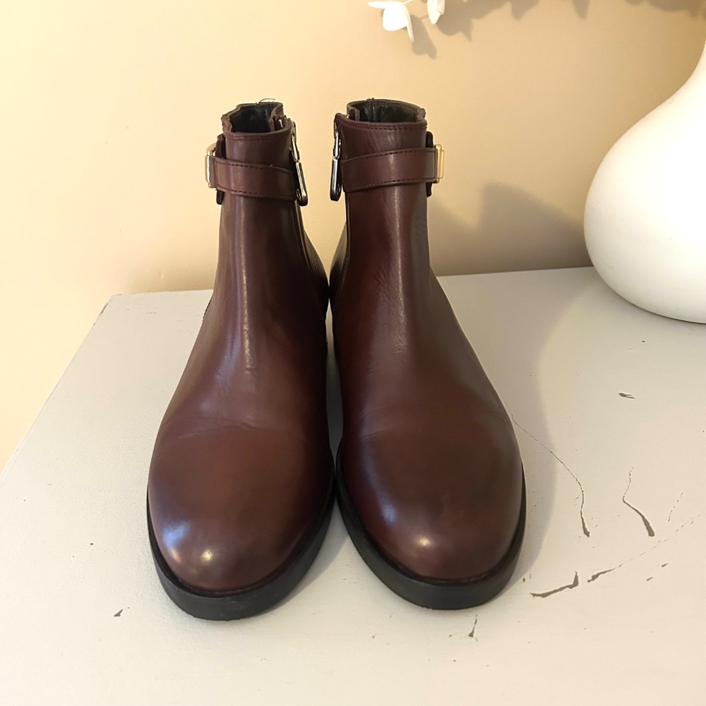 Like New La Canadienne Brown Leather Ankle Boot with Buckle Strap Size 36 - Picture 5 of 16